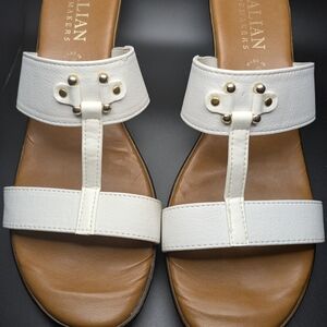 Italian Shoemakers White Sandals sz 11 ( fits Like 10)
